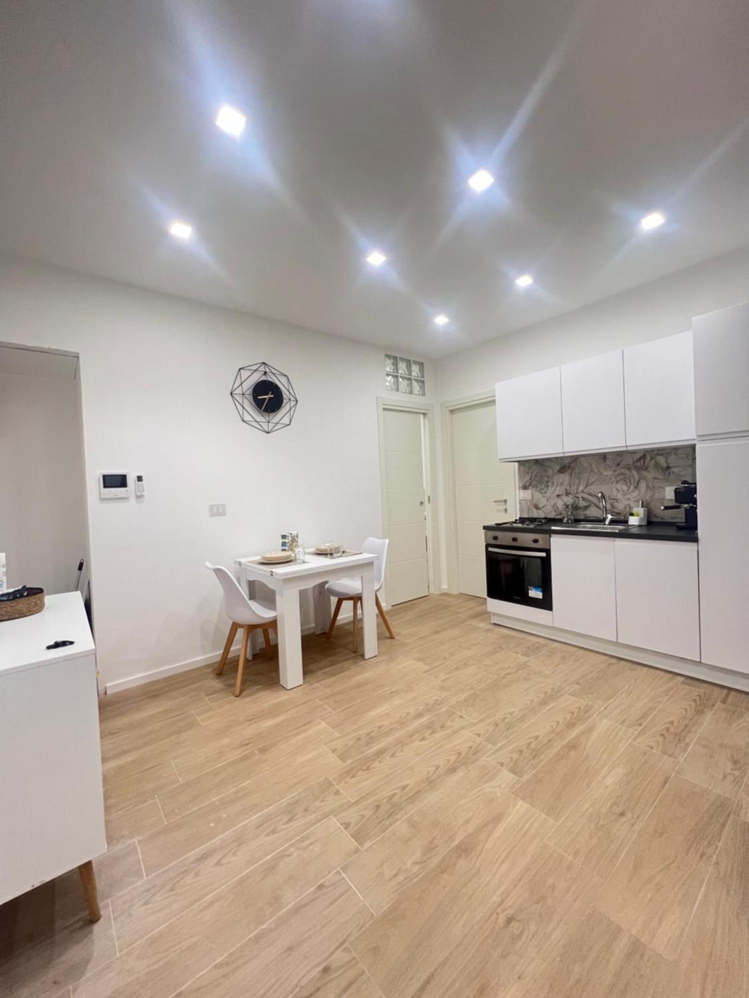 Perla Sul Mare Apartments 지아르디니낙소스 외부 사진
