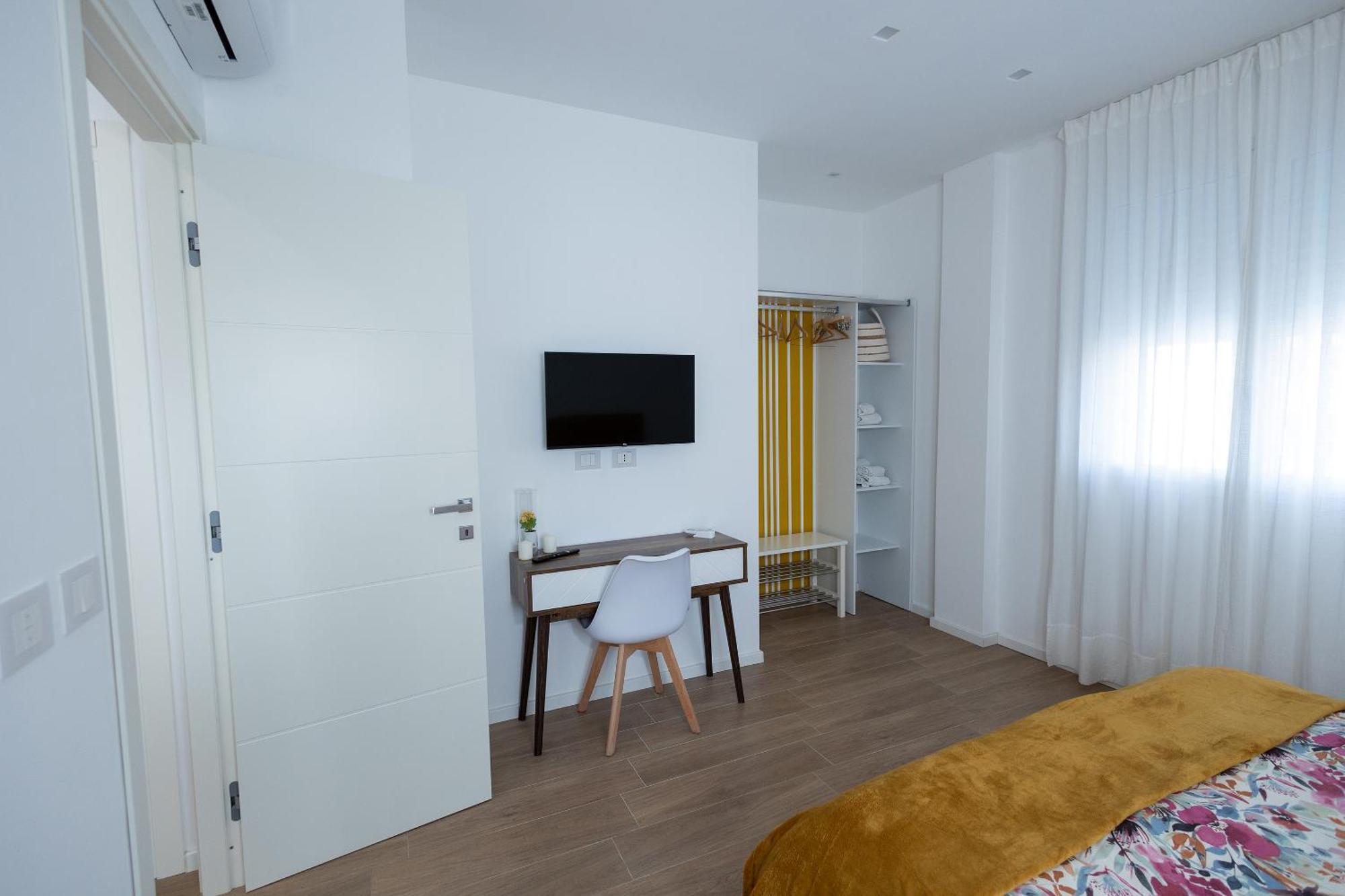 Perla Sul Mare Apartments 지아르디니낙소스 외부 사진